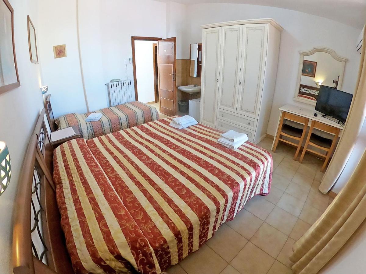 Scano Comfort Inn Santa Teresa Gallura Exterior foto