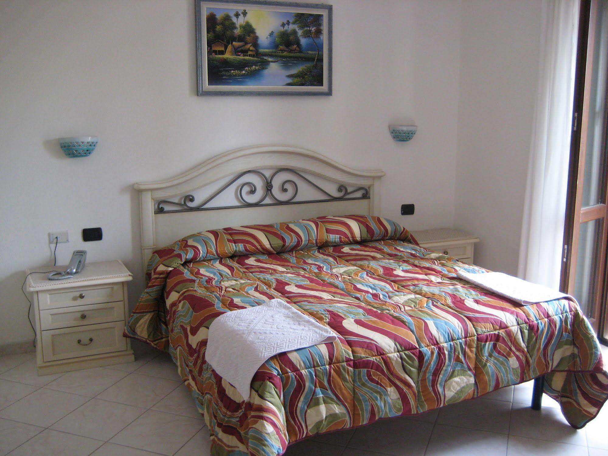 Scano Comfort Inn Santa Teresa Gallura Exterior foto