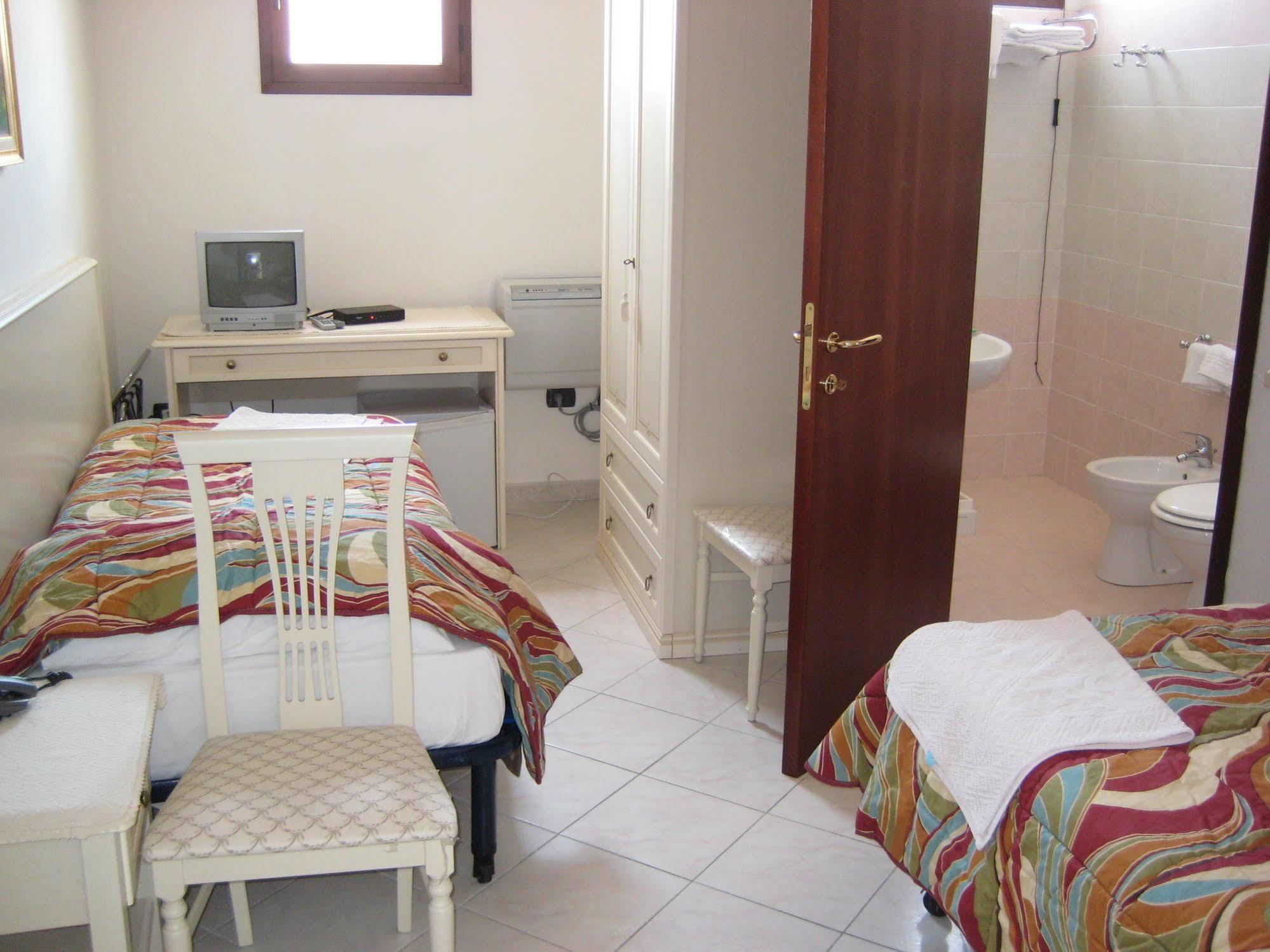 Scano Comfort Inn Santa Teresa Gallura Exterior foto